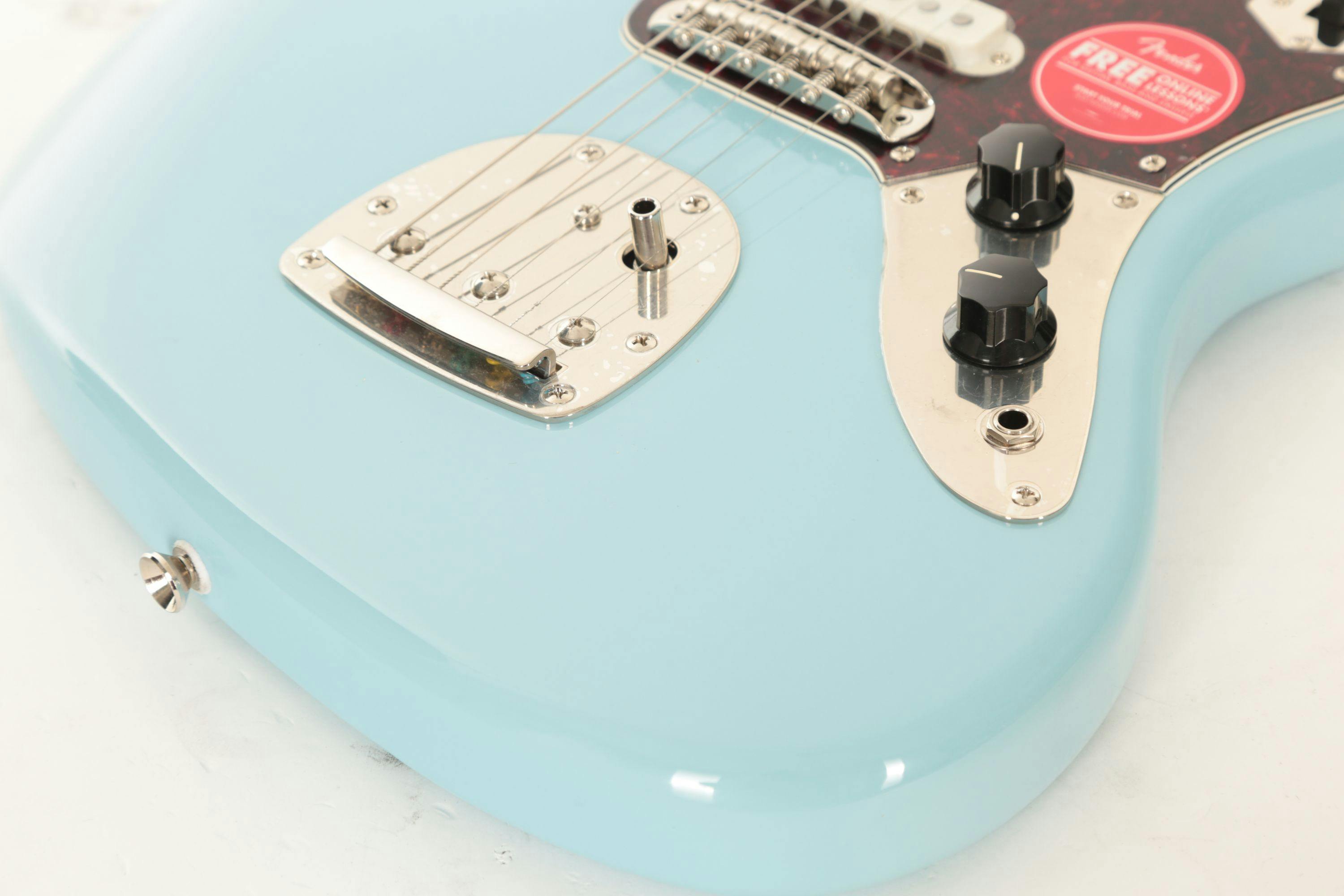 Squier classic vibe 70's deals jaguar daphne blue